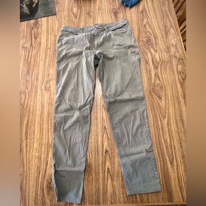 Lulu Lemon Mens Pants 34